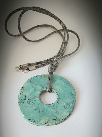 Collana lunga oblò, fatta a mano in ceramica raku