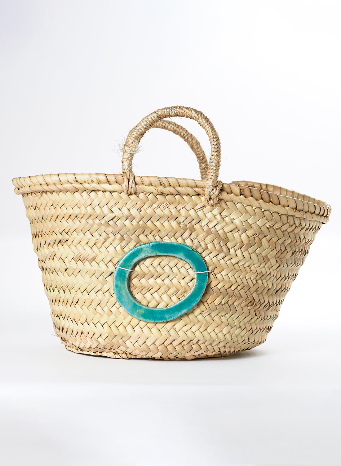 borsa in palma naturale con accessorio-gioiello fatto a mano in ceramica Raku, ovale blu tiffany