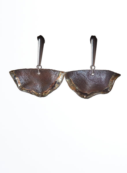 orecchini fatti a mano in ceramica raku a forma di ventaglio