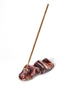 Portaincenso Cobre fatto a mano in ceramica Raku, di forma sinuosa e irregolare color rame
