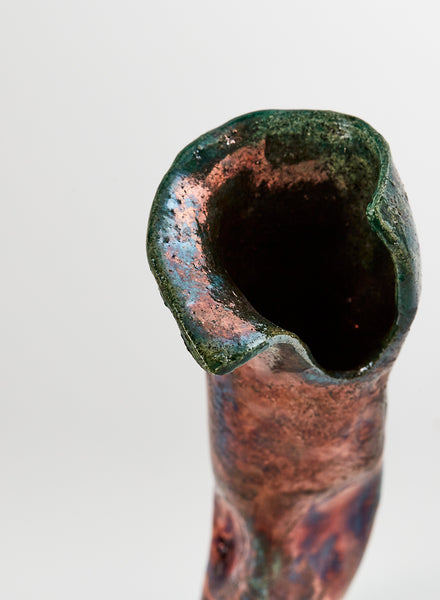 Vaso Portarosa fatto a mano in ceramica Raku lungo e sottile rame